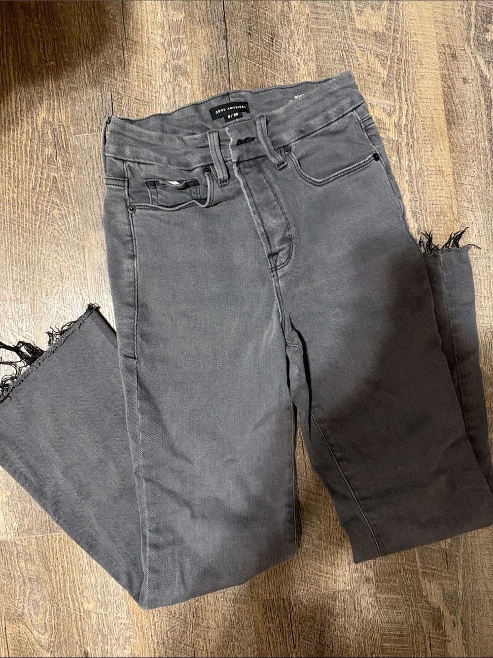 Good American High-Rise Frayed-Hem Charcoal Jeans